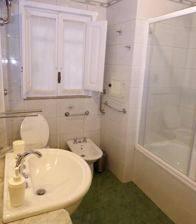 Casa Cesira Hotel Наполи Екстериор снимка