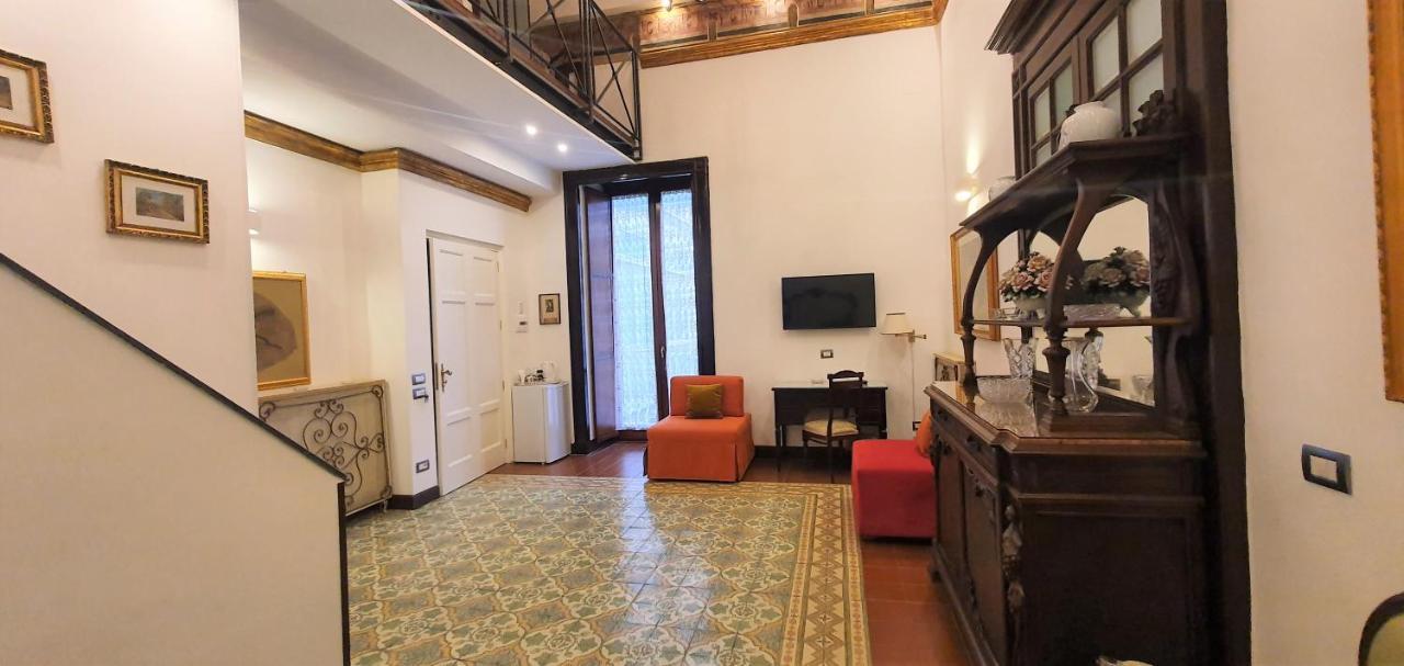 Casa Cesira Hotel Наполи Екстериор снимка