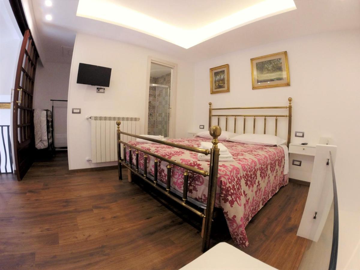 Casa Cesira Hotel Наполи Екстериор снимка
